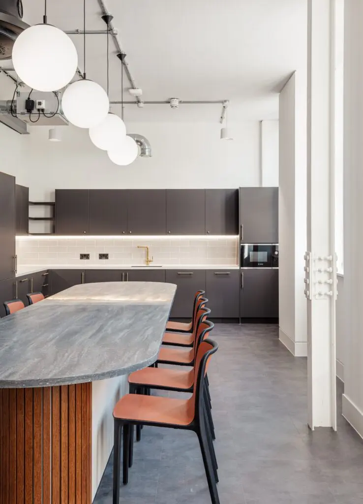 Contemporary office lighting design